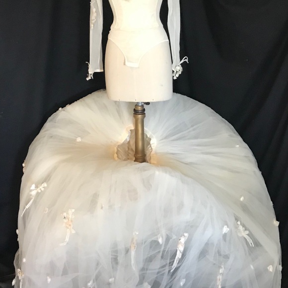 Vintage French Designer Ballgown Wedding Dress 6 - Picture 8 of 8